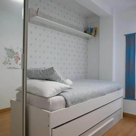 Laucar Vivienda De Uso Turistico דירה