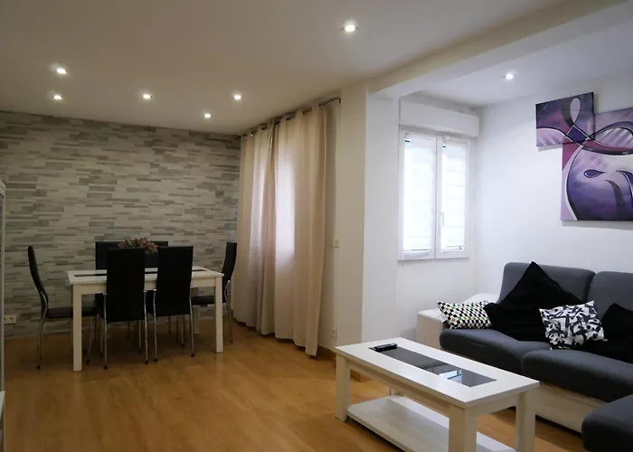 Laucar Vivienda De Uso Turistico アパート Burgo