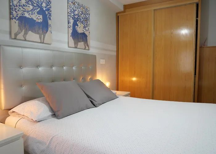 Laucar Vivienda De Uso Turistico شقة Burgo